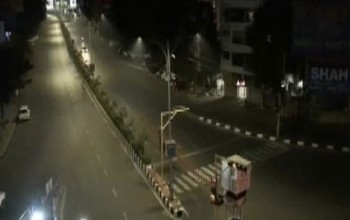 ओमिक्रोन भेरियन्टको जोखिम बढे पछि भारतको नयाँ दिल्लीमा रात्रिकालीन कर्फ्यु